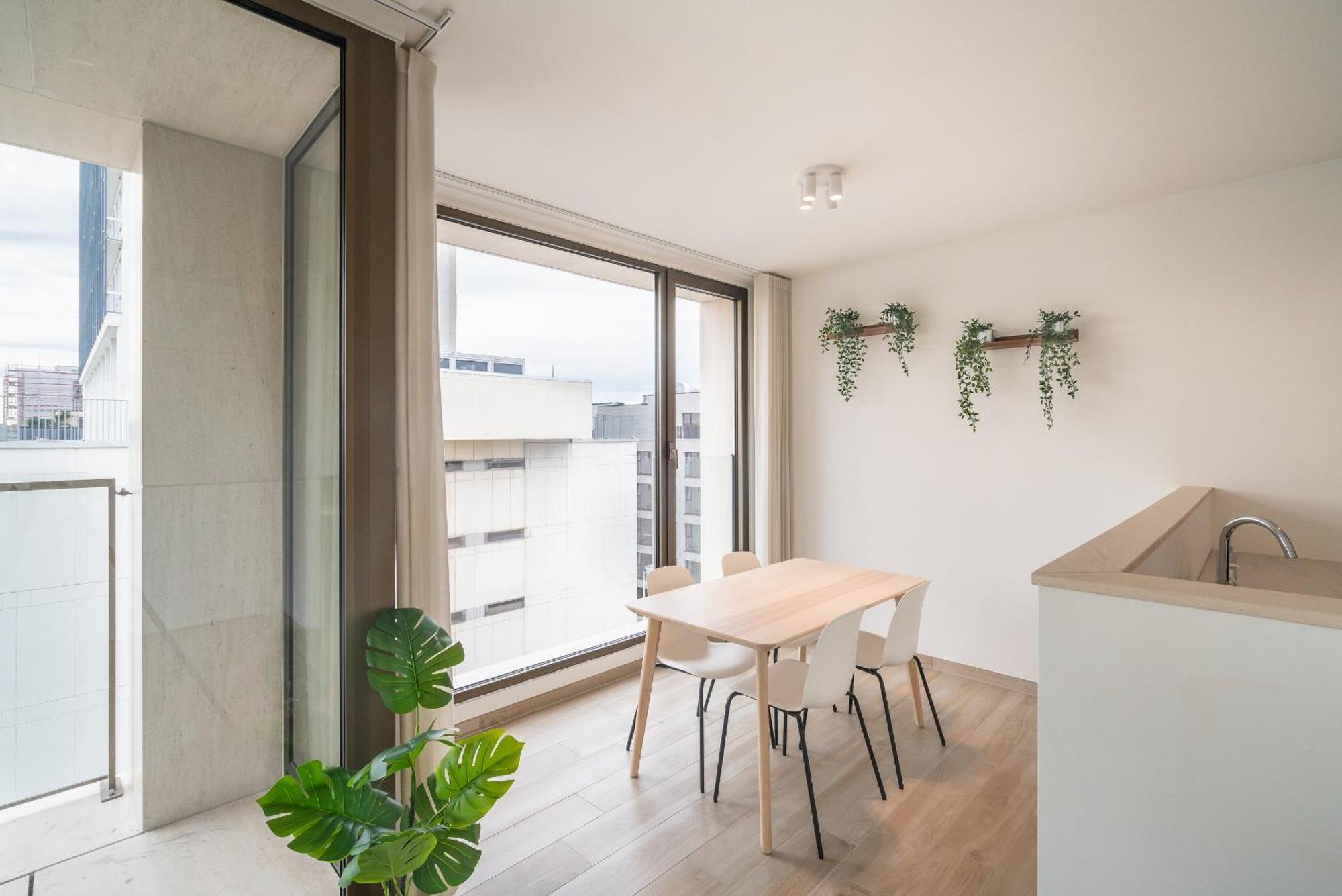 Apartment Opera In The Center Of *